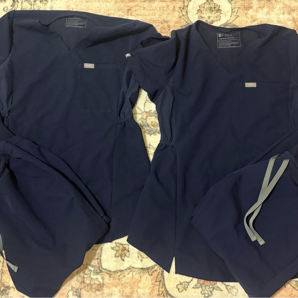 Figs Navy Blue Women's maternity scrubs Small (2)